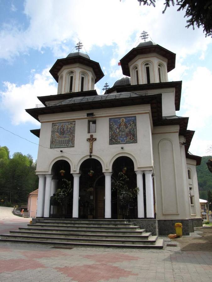 Hotel Parang Baile Olanesti Bagian luar foto